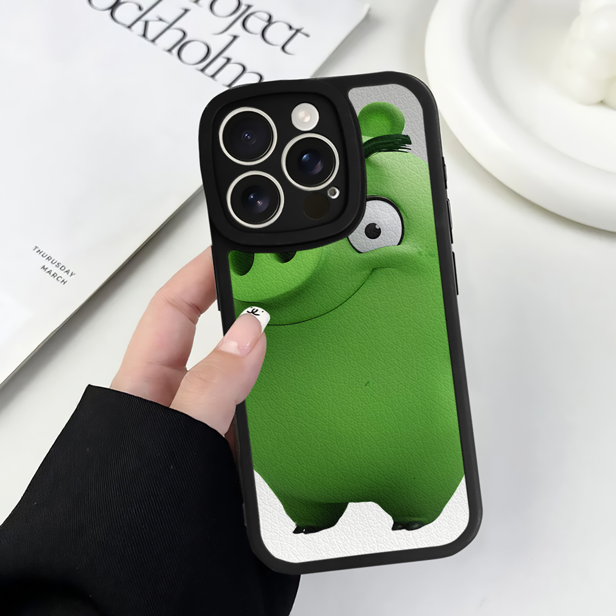 （画像用） Angry Birds アングリーバード 【iPhone 16シリーズ対応】シリコンスマホケース（レザー調） 材質：シリコン